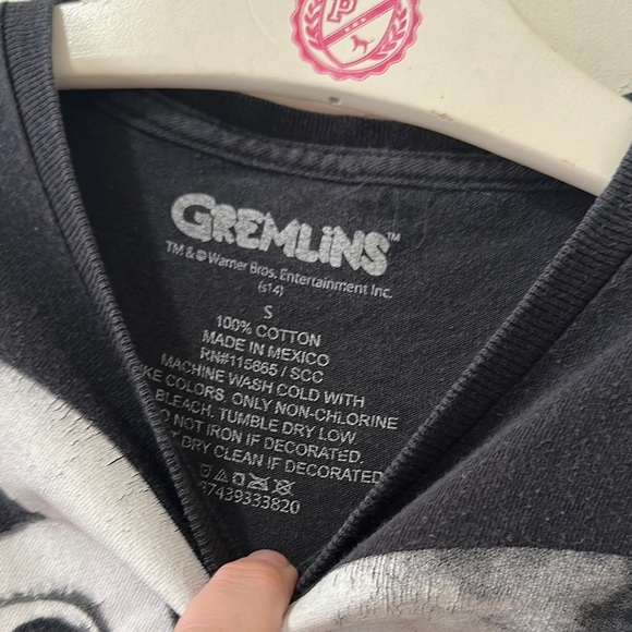 Gremlins Gizmo Black T-Shirt - Picture 2 of 2